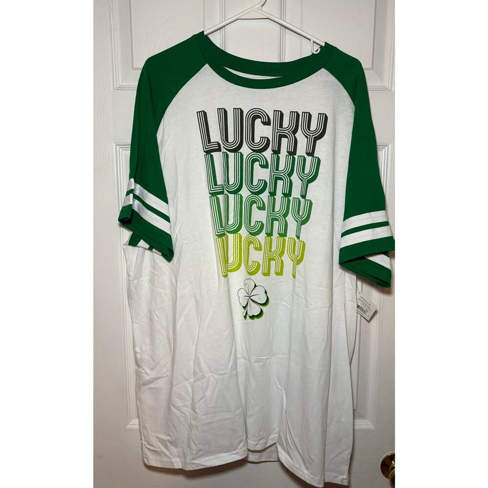 St Patrick’s Day t shirt. Lucky. Size 3X